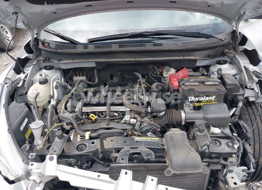 Photo 10 of 2018 Nissan Kicks S (VIN 3N1CP5CU1JL515911)