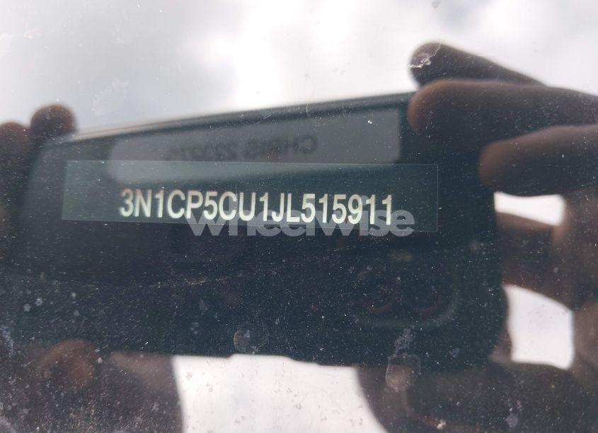 Photo 9 of 2018 Nissan Kicks S (VIN 3N1CP5CU1JL515911)