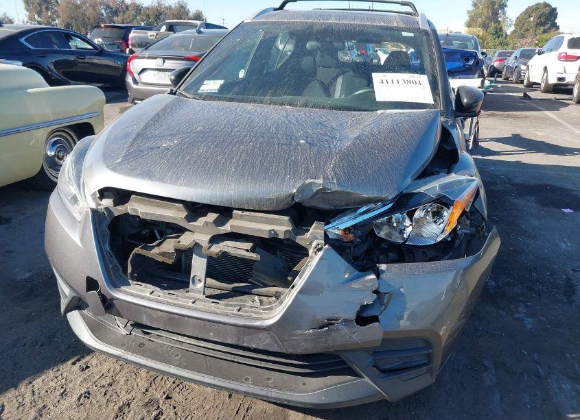 Photo 6 of 2018 Nissan Kicks S (VIN 3N1CP5CU1JL519019)