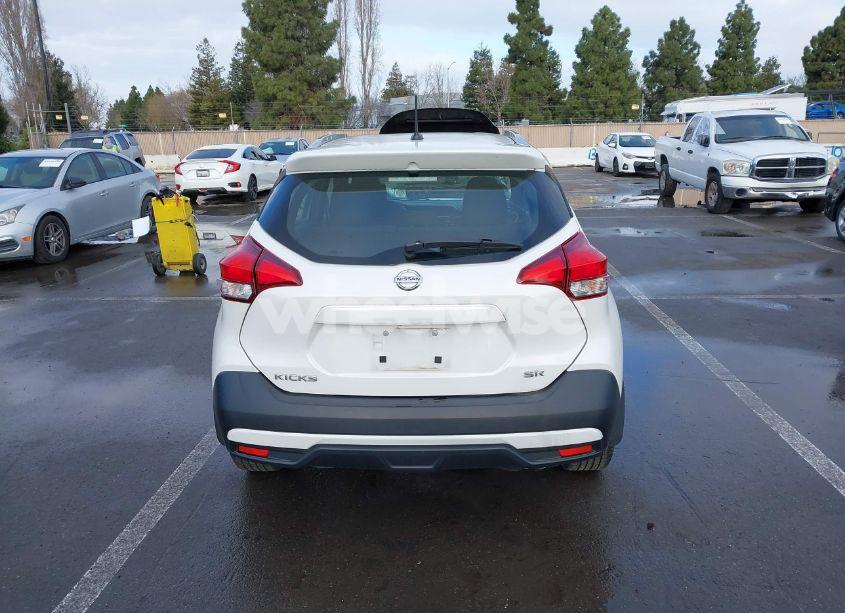 Photo 16 of 2018 Nissan Kicks SR (VIN 3N1CP5CU1JL521840)