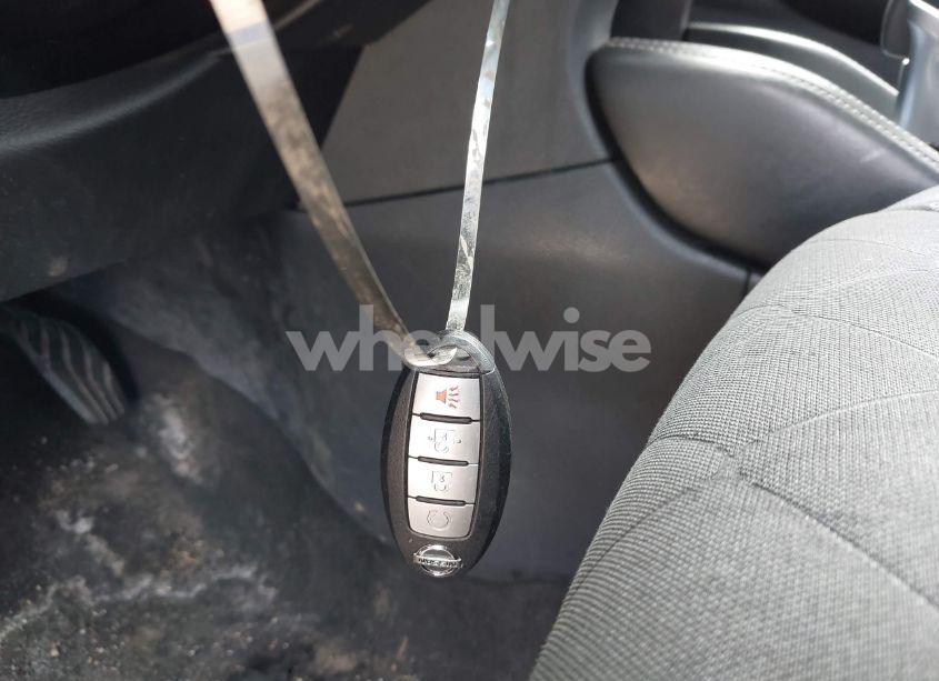 Photo 11 of 2018 Nissan Kicks SR (VIN 3N1CP5CU1JL524897)