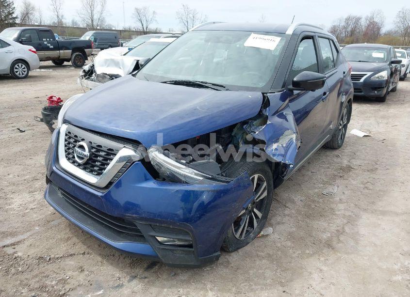 Photo 2 of 2018 Nissan Kicks SR (VIN 3N1CP5CU1JL524897)