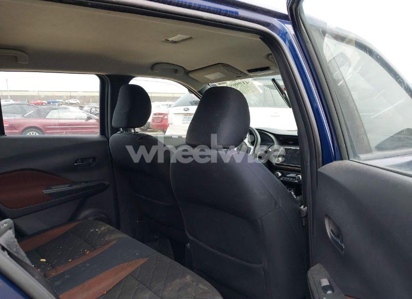 Photo 8 of 2018 Nissan Kicks SR (VIN 3N1CP5CU1JL524897)