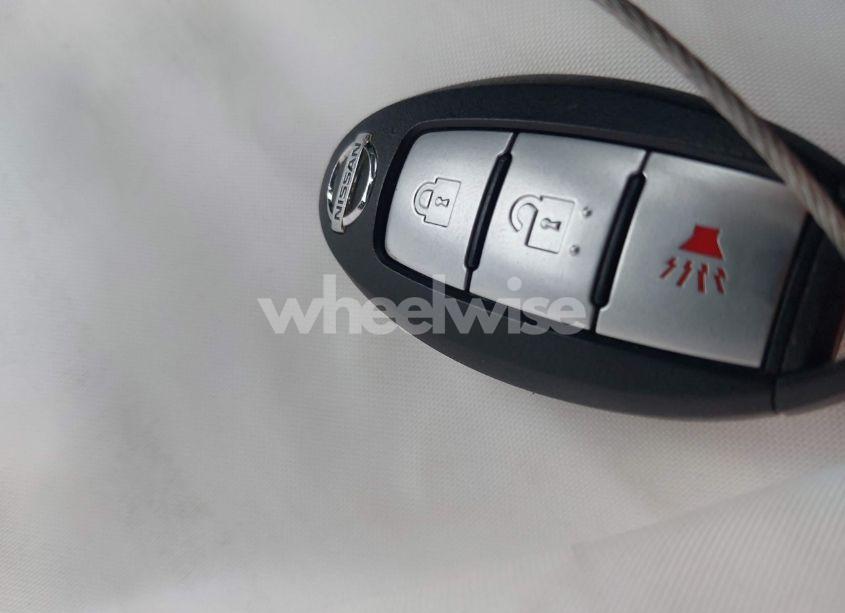 Photo 11 of 2018 Nissan Kicks S (VIN 3N1CP5CU1JL529081)