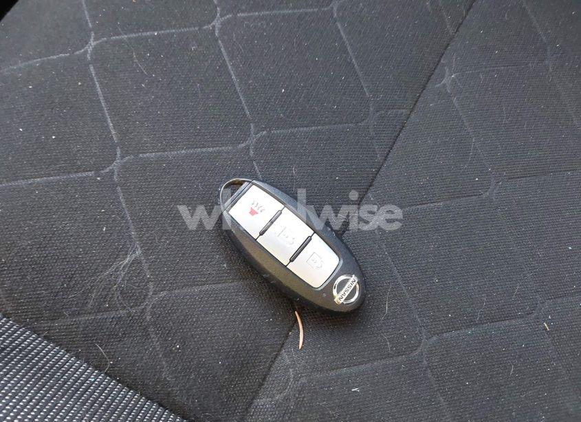 Photo 11 of 2018 Nissan Kicks S (VIN 3N1CP5CU1JL529839)