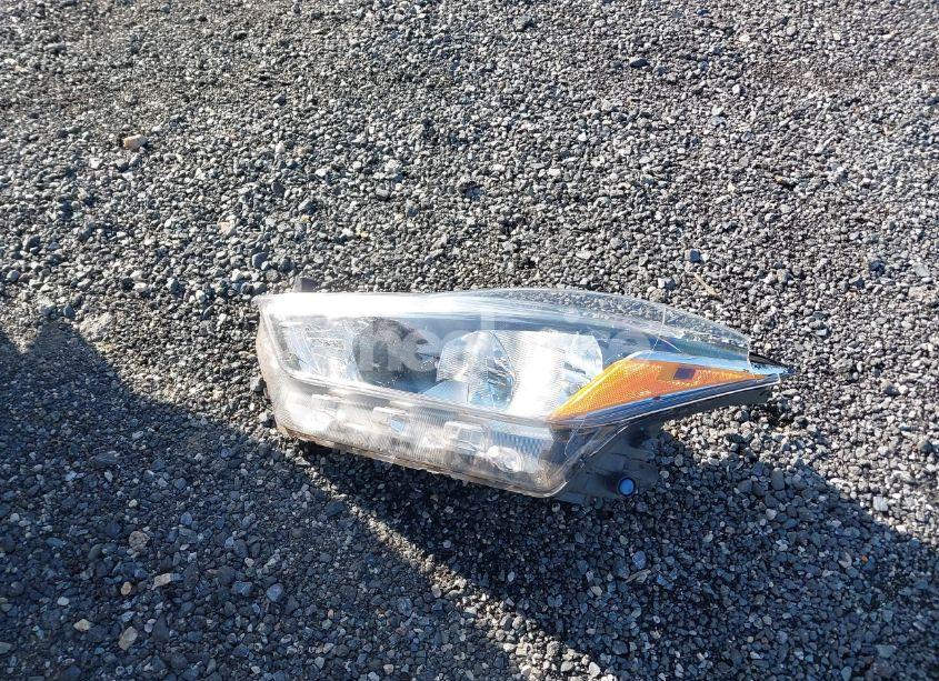 Photo 12 of 2018 Nissan Kicks S (VIN 3N1CP5CU1JL529839)