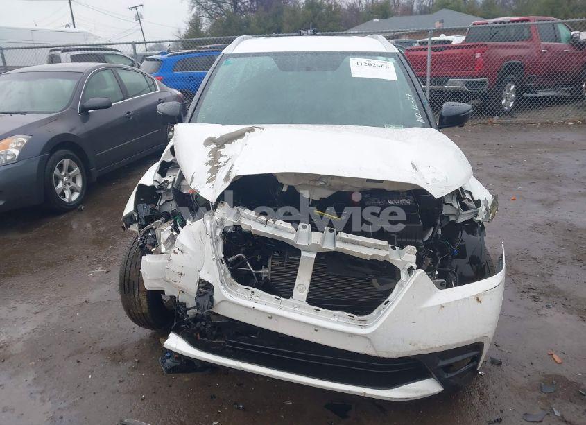 Photo 13 of 2018 Nissan Kicks SR (VIN 3N1CP5CU1JL536192)