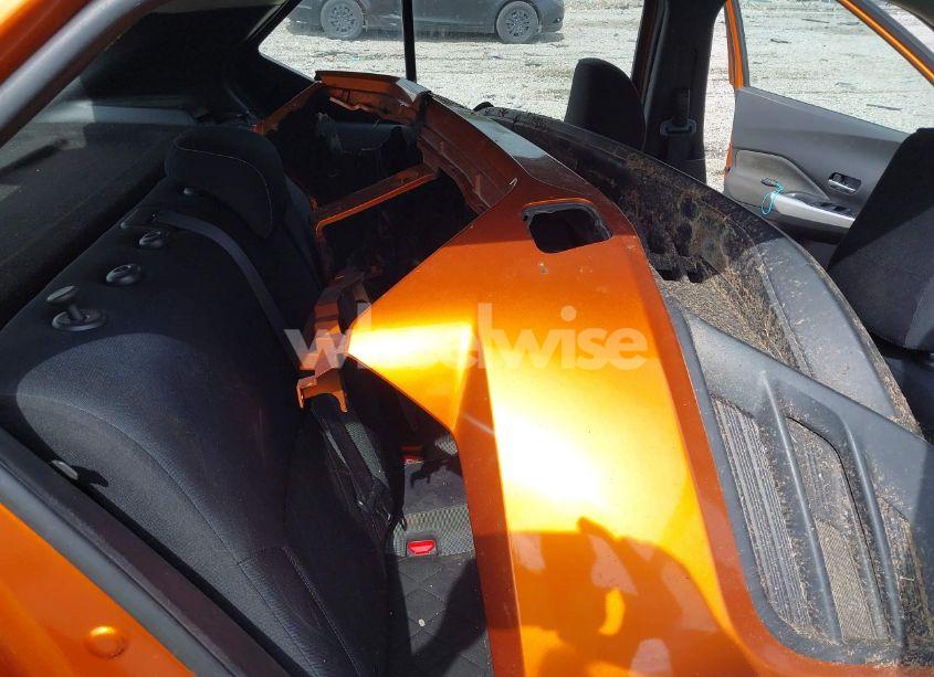 Photo 12 of 2018 Nissan Kicks SV (VIN 3N1CP5CU1JL540145)