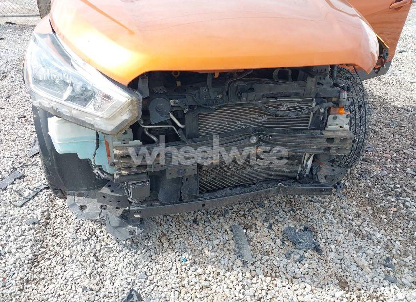 Photo 6 of 2018 Nissan Kicks SV (VIN 3N1CP5CU1JL540145)