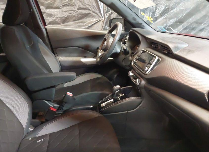 Photo 5 of 2019 Nissan Kicks SV (VIN 3N1CP5CU1KL491143)