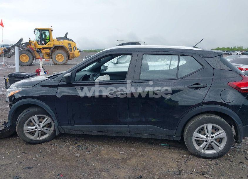 Photo 14 of 2019 Nissan Kicks S (VIN 3N1CP5CU1KL505929)