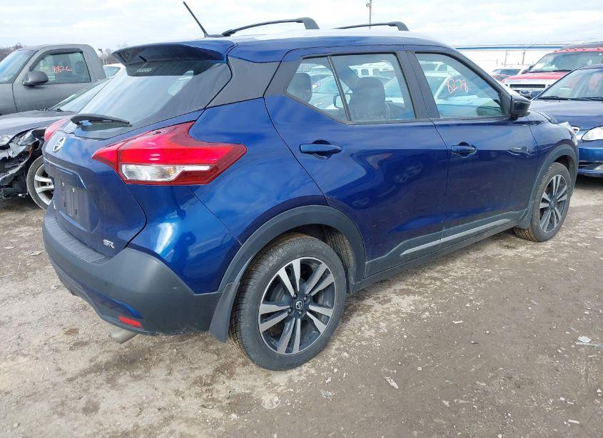 Photo 4 of 2019 Nissan Kicks SR (VIN 3N1CP5CU1KL514694)