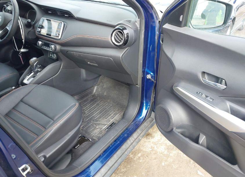 Photo 5 of 2019 Nissan Kicks SR (VIN 3N1CP5CU1KL514694)