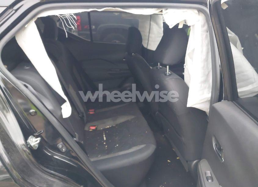 Photo 8 of 2019 Nissan Kicks S/SR/SV (VIN 3N1CP5CU1KL525324)