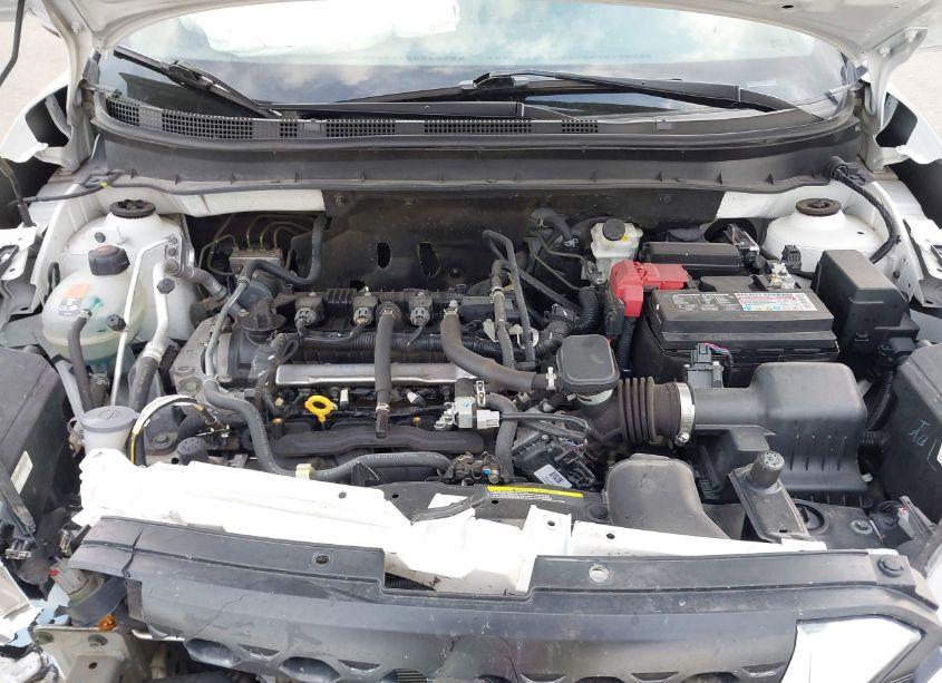 Photo 10 of 2019 Nissan Kicks S (VIN 3N1CP5CU1KL563524)