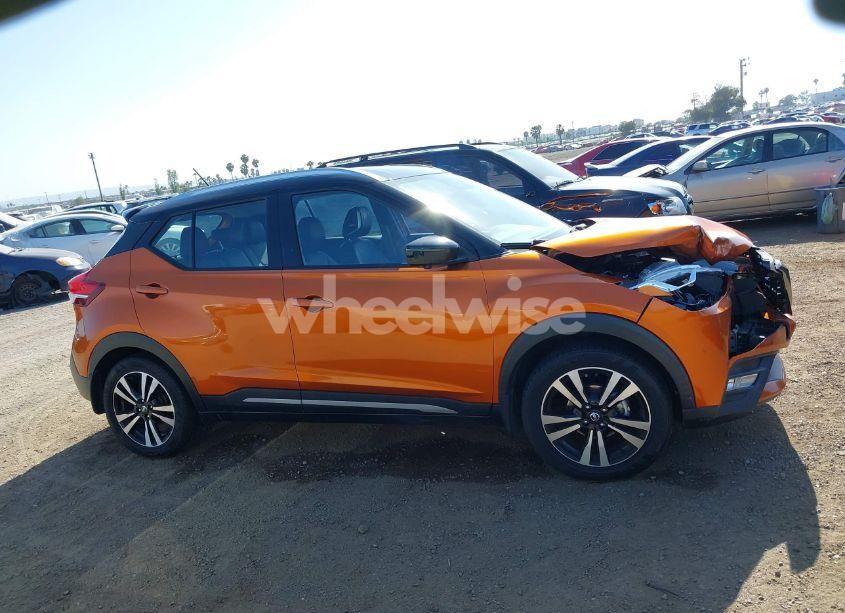 Photo 14 of 2019 Nissan Kicks SR (VIN 3N1CP5CU1KL567444)