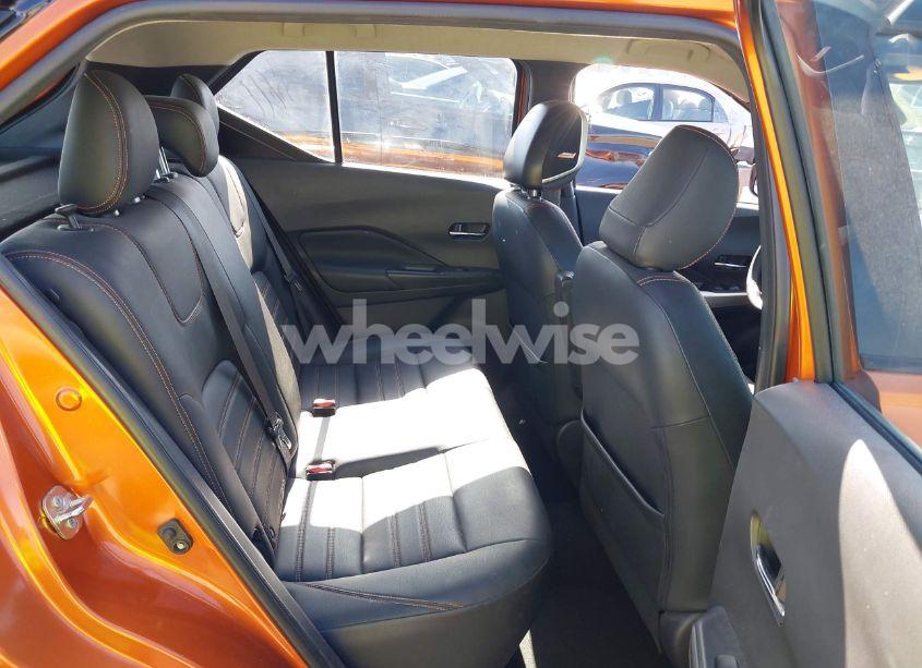 Photo 8 of 2019 Nissan Kicks SR (VIN 3N1CP5CU1KL567444)