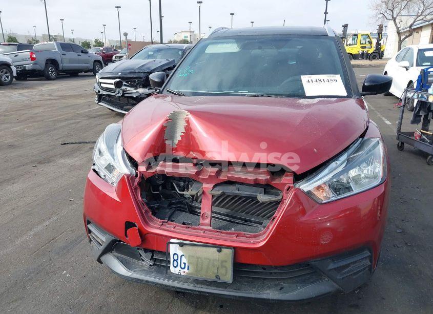 Photo 6 of 2018 Nissan Kicks SV (VIN 3N1CP5CU2JL527436)