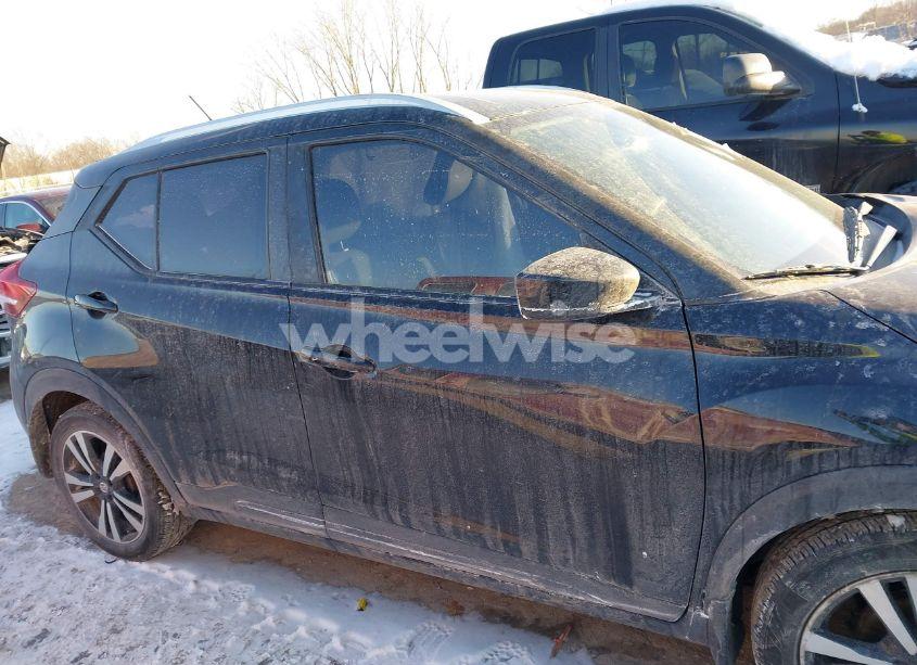 Photo 13 of 2018 Nissan Kicks SV (VIN 3N1CP5CU2JL542647)