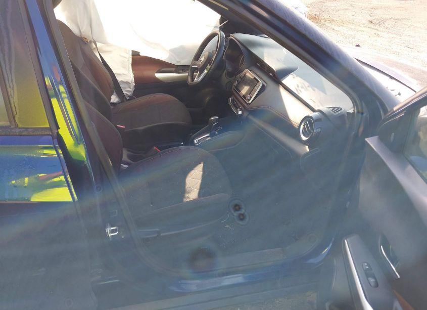 Photo 5 of 2019 Nissan Kicks SR (VIN 3N1CP5CU2KL496142)