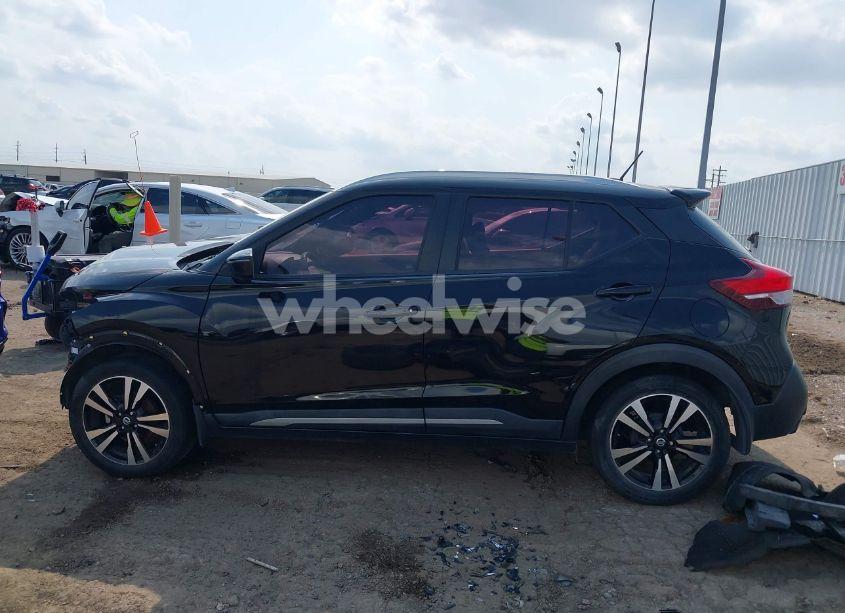 Photo 15 of 2019 Nissan Kicks SR (VIN 3N1CP5CU2KL528359)