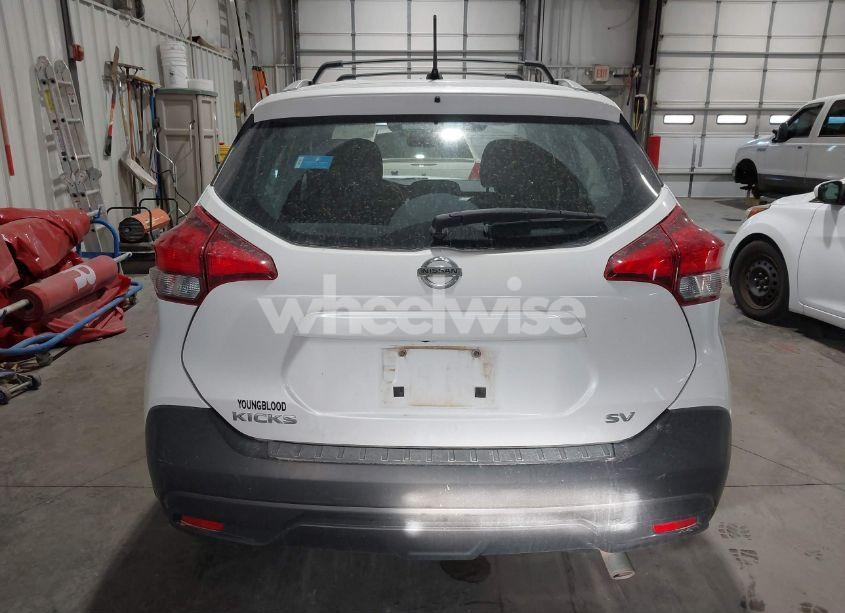Photo 17 of 2019 Nissan Kicks SV (VIN 3N1CP5CU2KL564004)