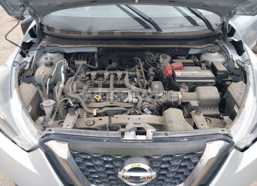 Photo 10 of 2018 Nissan Kicks SR (VIN 3N1CP5CU3JL513965)