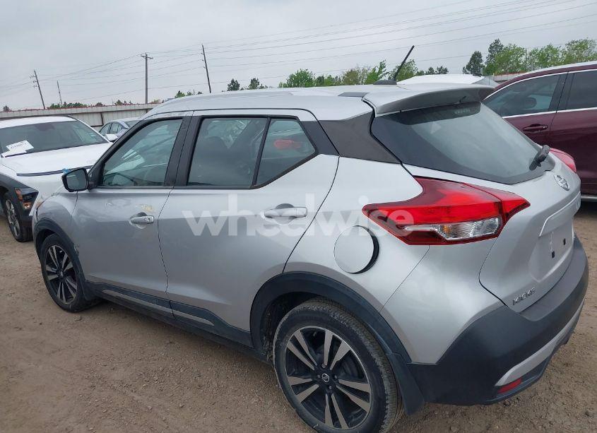 Photo 15 of 2018 Nissan Kicks SR (VIN 3N1CP5CU3JL513965)