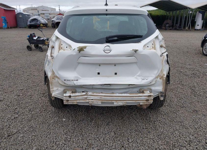 Photo 6 of 2018 Nissan Kicks SV (VIN 3N1CP5CU3JL517580)