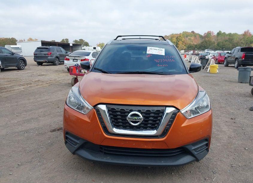 Photo 12 of 2018 Nissan Kicks SV (VIN 3N1CP5CU3JL537280)