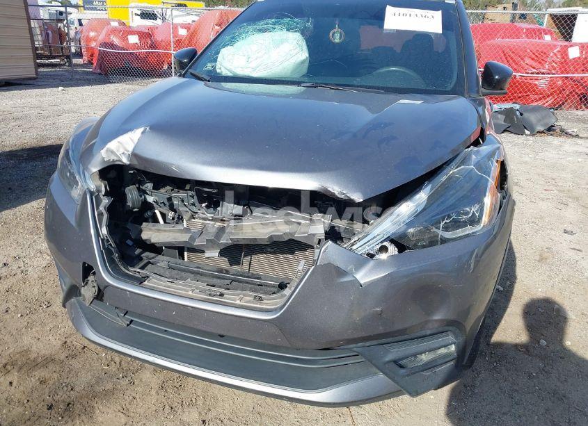 Photo 6 of 2019 Nissan Kicks SR (VIN 3N1CP5CU3KL507925)