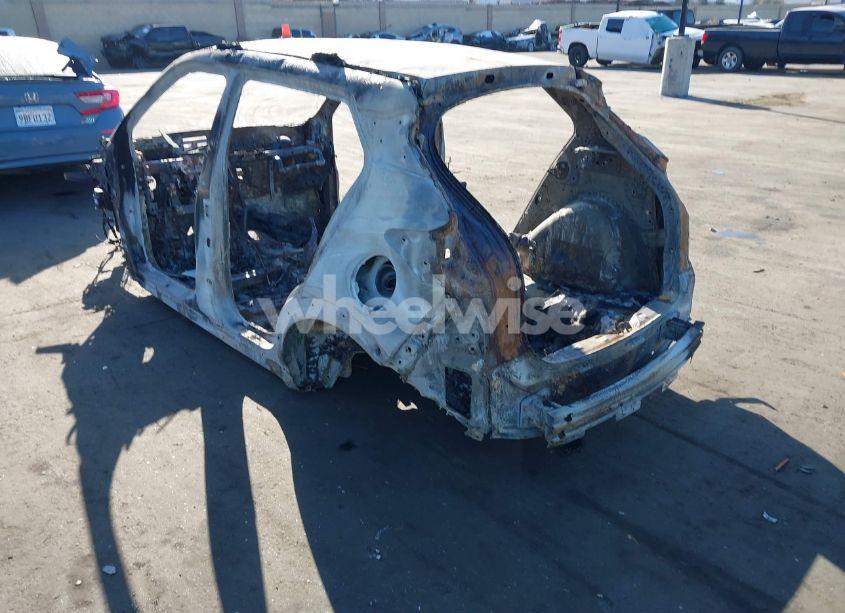 Photo 3 of 2019 Nissan Kicks SV (VIN 3N1CP5CU3KL509030)