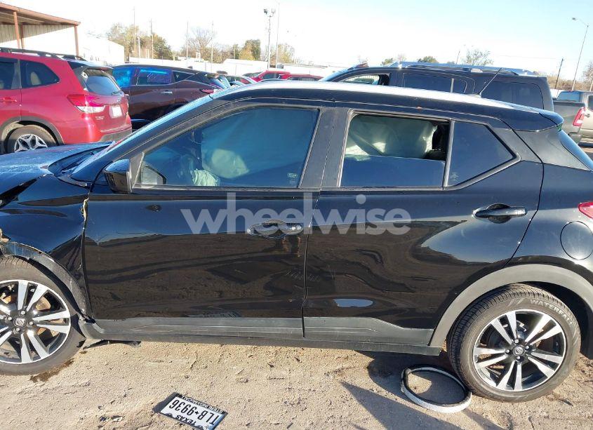Photo 14 of 2019 Nissan Kicks SV (VIN 3N1CP5CU3KL509108)