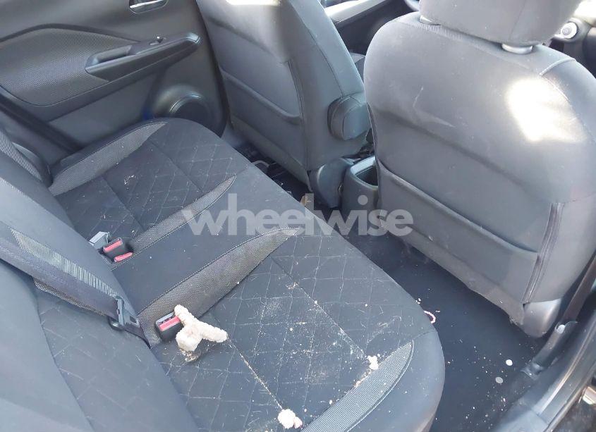 Photo 8 of 2019 Nissan Kicks SV (VIN 3N1CP5CU3KL509108)