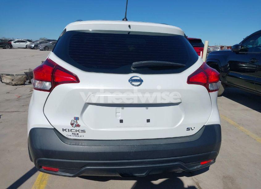Photo 17 of 2019 Nissan Kicks SV (VIN 3N1CP5CU3KL525065)