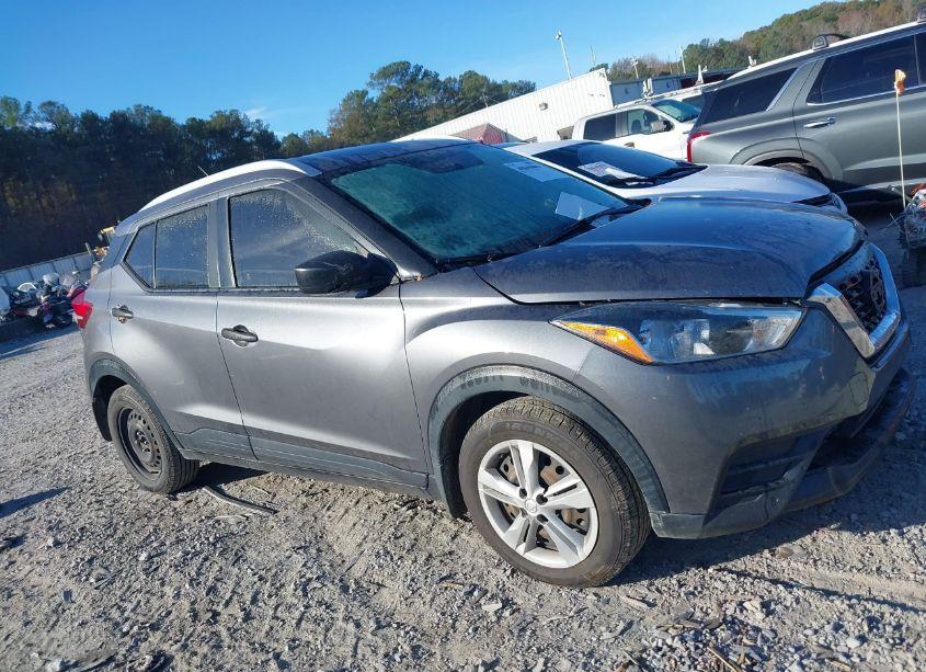 Photo 13 of 2019 Nissan Kicks S (VIN 3N1CP5CU3KL534106)