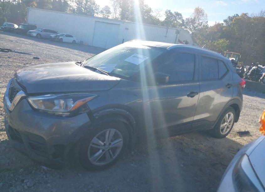 Photo 14 of 2019 Nissan Kicks S (VIN 3N1CP5CU3KL534106)