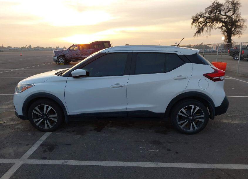 Photo 15 of 2019 Nissan Kicks SV (VIN 3N1CP5CU3KL535935)