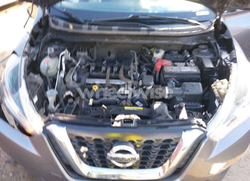 Photo 10 of 2019 Nissan Kicks SV (VIN 3N1CP5CU3KL549480)