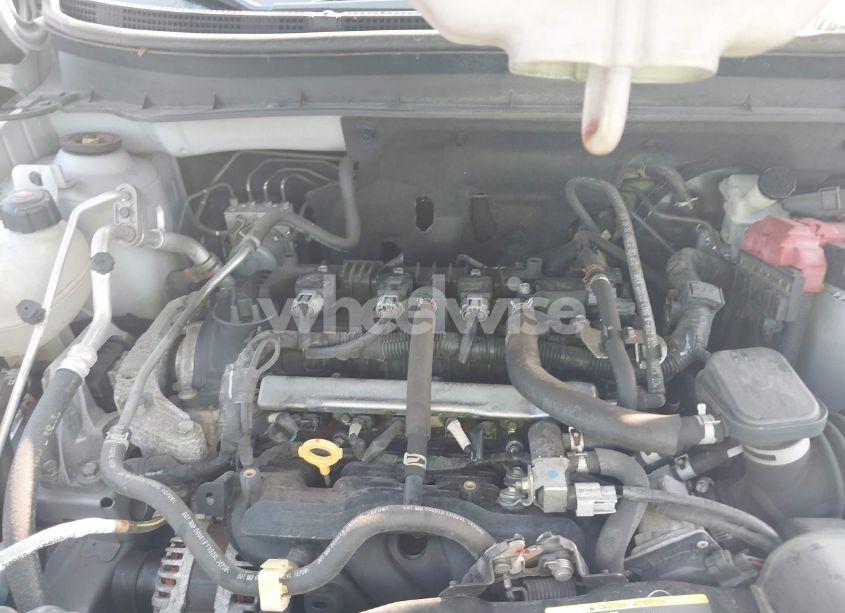 Photo 10 of 2019 Nissan Kicks SR (VIN 3N1CP5CU4KL496112)