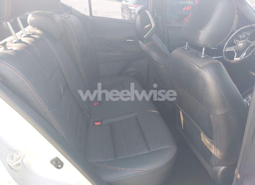 Photo 8 of 2019 Nissan Kicks SR (VIN 3N1CP5CU4KL496112)