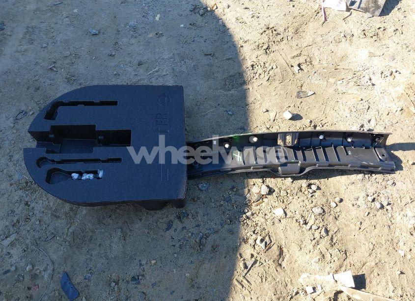 Photo 12 of 2019 Nissan Kicks SR (VIN 3N1CP5CU4KL512776)