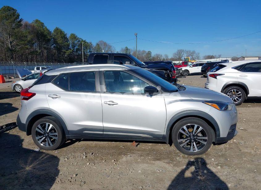 Photo 14 of 2019 Nissan Kicks SR (VIN 3N1CP5CU4KL512776)