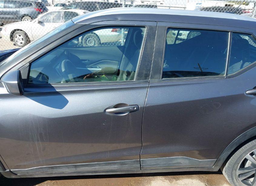 Photo 14 of 2019 Nissan Kicks SV (VIN 3N1CP5CU4KL539699)