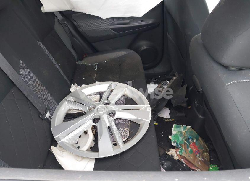 Photo 8 of 2019 Nissan Kicks S (VIN 3N1CP5CU4KL546054)