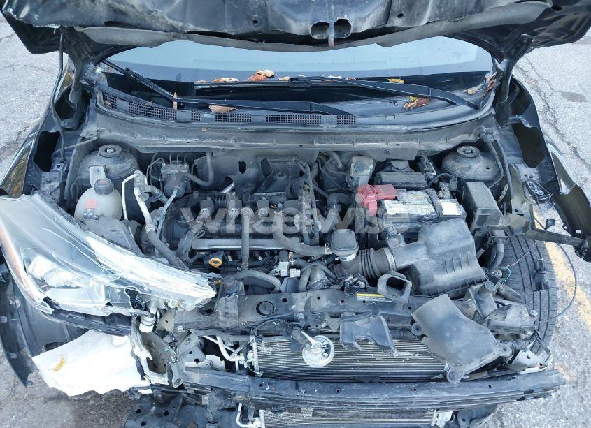 Photo 10 of 2018 Nissan Kicks S (VIN 3N1CP5CU5JL518486)