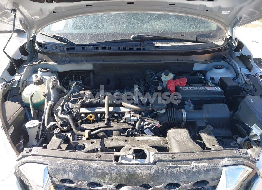 Photo 10 of 2019 Nissan Kicks SV (VIN 3N1CP5CU5KL498273)