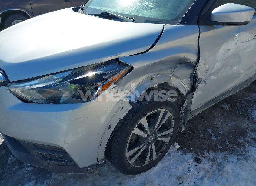 Photo 6 of 2019 Nissan Kicks SV (VIN 3N1CP5CU5KL498273)