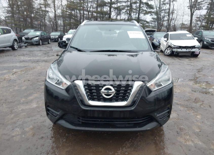 Photo 12 of 2019 Nissan Kicks S (VIN 3N1CP5CU5KL513015)