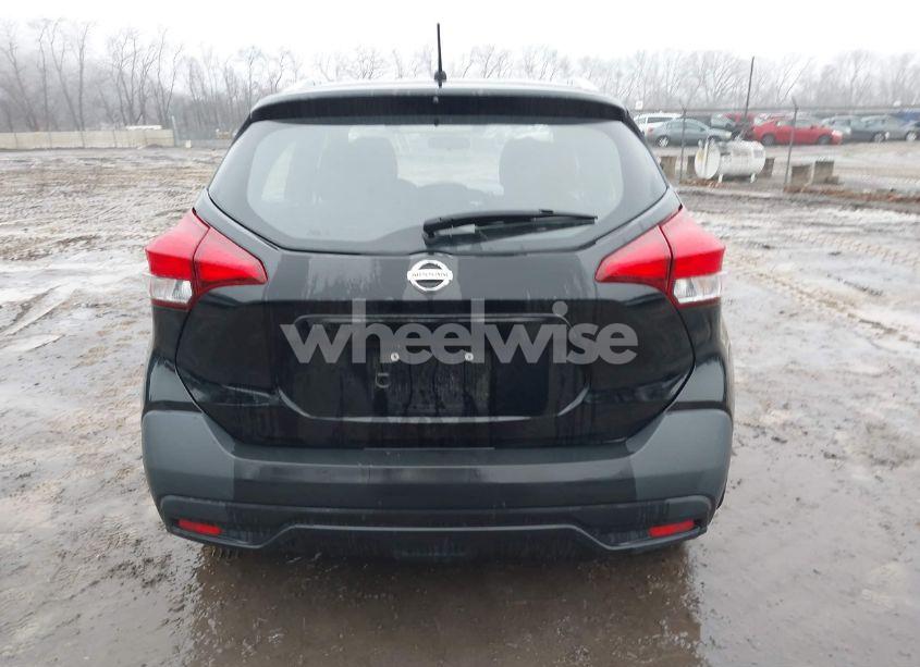 Photo 16 of 2019 Nissan Kicks S (VIN 3N1CP5CU5KL513015)